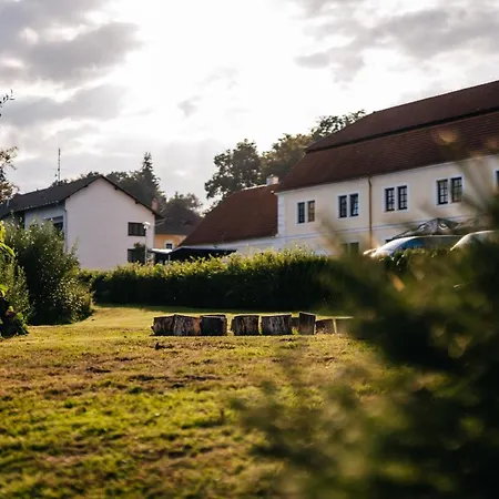 Lesak Hotel Chlum u Trebone