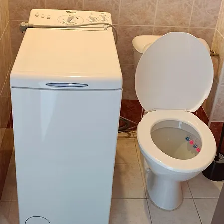 Lesák Szálloda *